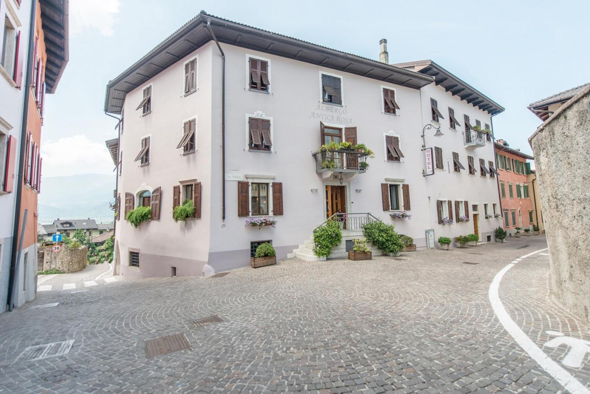 Albergo Antica Rosa Levico Terme Exteriér fotografie